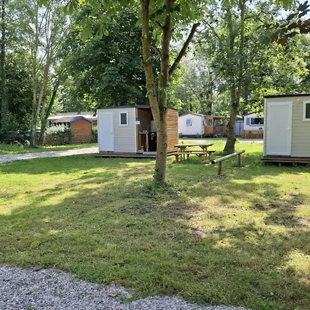 Mobil Confortable Avec Terrasse Pour 6 Personnes - Api-1-52-1584 Camping *